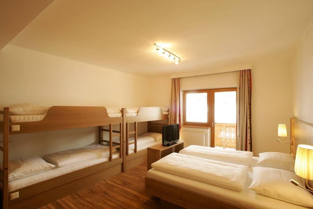 Familien & Wohlfuhlhotel Johanneshof Saalbach Exterior foto